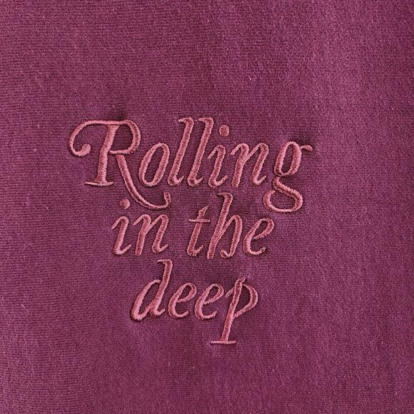 Adele Sweatshirt Womens M Purple Rolling In The Deep Fleece Heavyweight Pullover - Picture 3 of 13